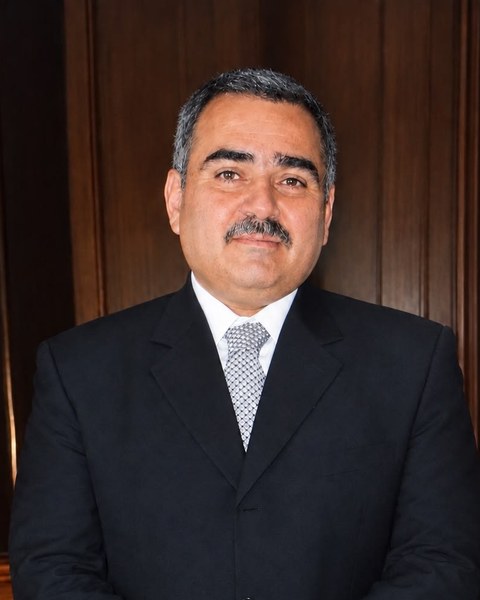 El Dr. Armando Sadir